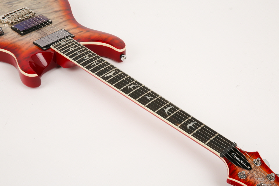[Ư��-��ǰ][2025] PRS SE Custom 24-08 Quilt �Ϸ���Ÿ (Charcoal Cherry Burst) 1683 �� �̹��� 4