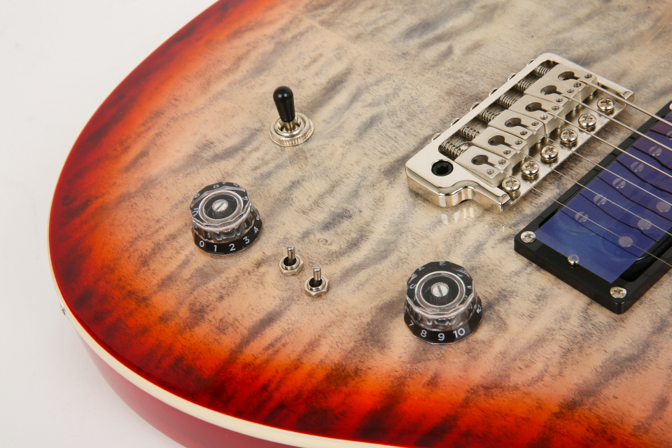 [Ư��-��ǰ][2025] PRS SE Custom 24-08 Quilt �Ϸ���Ÿ (Charcoal Cherry Burst) 1683 �� �̹��� 15