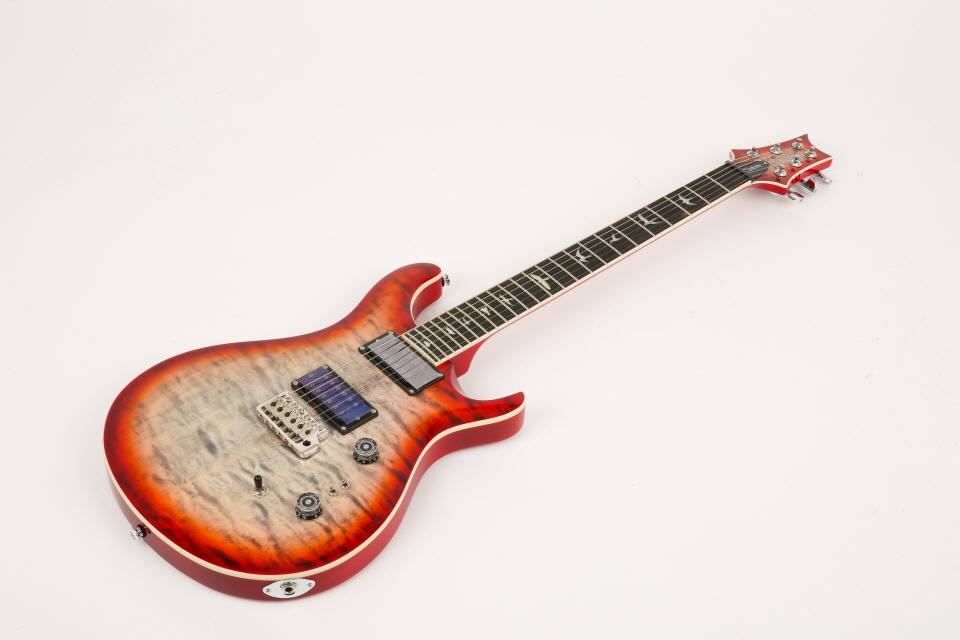 [Ư��-��ǰ][2025] PRS SE Custom 24-08 Quilt �Ϸ���Ÿ (Charcoal Cherry Burst) 1683 �� �̹��� 1