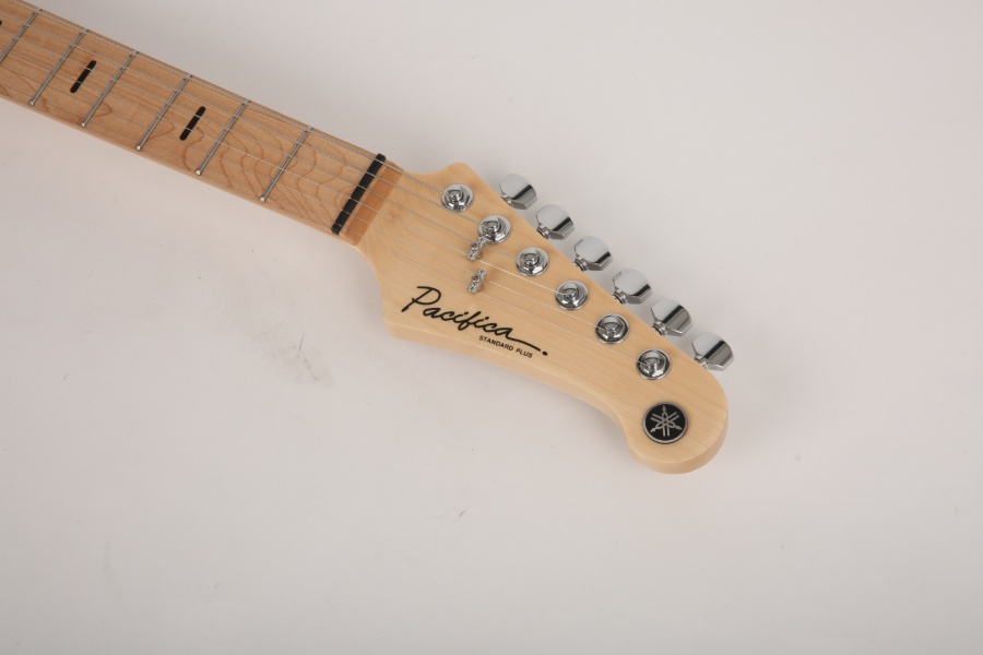 [Ư��] �߸��� Yamaha Pacifica Standard Plus �Ϸ���Ÿ (2012) �� �̹��� 5
